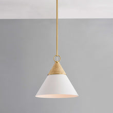 Load image into Gallery viewer, Mica Pendant Light in Detail.