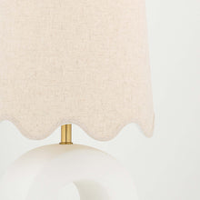 Load image into Gallery viewer, Roshani Table Light in Detail.