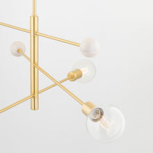 Load image into Gallery viewer, Slater Chandelier in Detail.