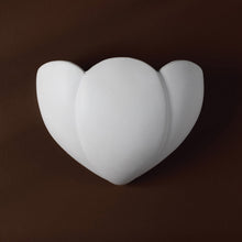 Load image into Gallery viewer, Tuli Wall Light in Detail.