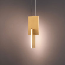 Load image into Gallery viewer, Amari LED Pendant Light in Detail.