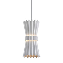 Load image into Gallery viewer, Moxy Pendant Light in Detail.