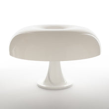Load image into Gallery viewer, Nesso Table Lamp in White.
