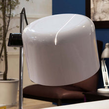 Load image into Gallery viewer, Coupe Table Lamp in Detail.