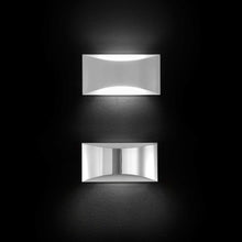 Load image into Gallery viewer, Kelly Wall Light in Detail.