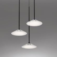 Load image into Gallery viewer, Orsa LED Chandelier in Detail.