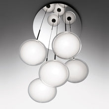 Load image into Gallery viewer, Orsa LED Chandelier in Detail.