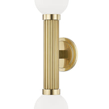 Load image into Gallery viewer, Reade 2 Light Wall Light in Detail.