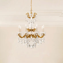 Load image into Gallery viewer, La Scala Chandelier in Detail.