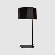 Load image into Gallery viewer, Zhe Table Lamp in Detail.