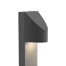 Load image into Gallery viewer, Shear LED Bollard in Detail.