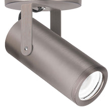 Load image into Gallery viewer, Silo X20 Monopoint Luminaire in Detail.