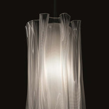Load image into Gallery viewer, Accordeon LED Pendant Light in Detail.