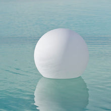 Load image into Gallery viewer, Pearl Bluetooth Outdoor LED Lamp in Detail.