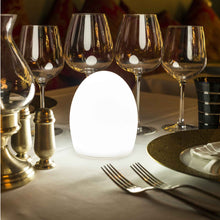 Load image into Gallery viewer, Point Bluetooth Outdoor LED Table Lamp in Detail.