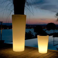 Load image into Gallery viewer, Tango Bluetooth Outdoor LED Planter in Outside Area.