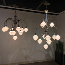 Load image into Gallery viewer, Wilshire LED Chandelier in Detail.