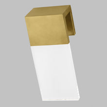 Load image into Gallery viewer, Kulma LED Wall Light in Detail.