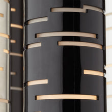 Load image into Gallery viewer, Revel Low Voltage Pendant Light in Detail.