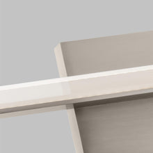 Load image into Gallery viewer, Span LED Bath Vanity Light in Detail.