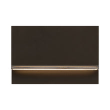 Load image into Gallery viewer, Wend Outdoor LED Wall / Step Light in Detail.