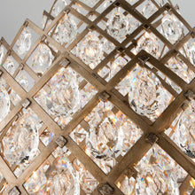Load image into Gallery viewer, Tiara Pendant Light in Detail.