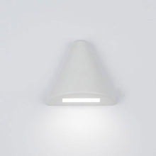 Load image into Gallery viewer, Triangle LED Deck and Patio Light in Detail.