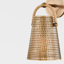 Load image into Gallery viewer, Nile Wall Light in Detail.
