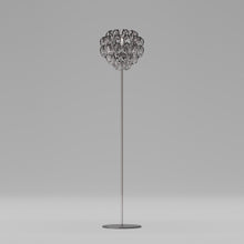Load image into Gallery viewer, Giogali Floor Lamp in Detail.