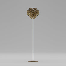 Load image into Gallery viewer, Giogali Floor Lamp in Detail.