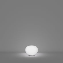 Load image into Gallery viewer, Lucciola Table Lamp in Detail.