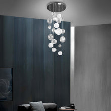 Load image into Gallery viewer, Oto Multi Light Pendant Light in Detail.