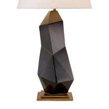 Load image into Gallery viewer, Bayliss Table Lamp in Detail.