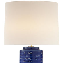 Load image into Gallery viewer, Darina Table Lamp in Detail.