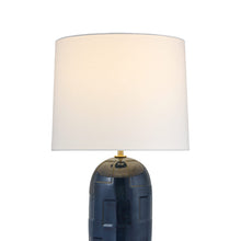 Load image into Gallery viewer, Incasso LED Table Lamp in Detail.