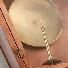 Load image into Gallery viewer, Stratford 3/4 Outdoor Gas Wall Light in Detail.