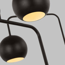 Load image into Gallery viewer, Chaumont XL Chandelier in Detail.
