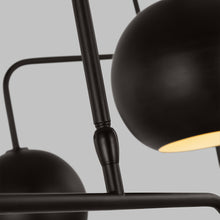 Load image into Gallery viewer, Chaumont XL Chandelier in Detail.