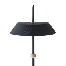 Load image into Gallery viewer, Santa Monica LED Floor Lamp in Detail.
