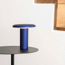 Load image into Gallery viewer, Takku LED Table Lamp in Detail.
