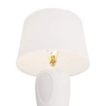 Load image into Gallery viewer, Amelia Table Lamp in Detail.
