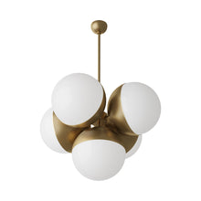 Load image into Gallery viewer, Baptiste Chandelier in Detail.
