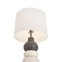 Load image into Gallery viewer, Basilio Table Lamp in Detail.
