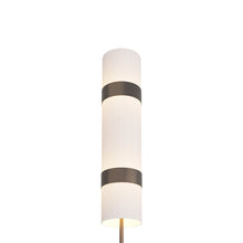 Load image into Gallery viewer, Belton Floor Lamp in Detail.
