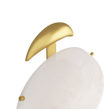 Load image into Gallery viewer, Boîte LED Wall Light in Detail.
