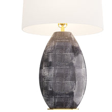 Load image into Gallery viewer, Brando Table Lamp in Detail.
