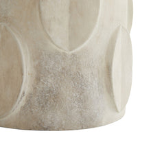 Load image into Gallery viewer, Jardanna Table Lamp in Detail.
