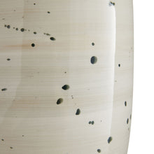 Load image into Gallery viewer, Jordyn Table Lamp in Detail.
