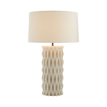 Load image into Gallery viewer, Nago Table Lamp in Detail.
