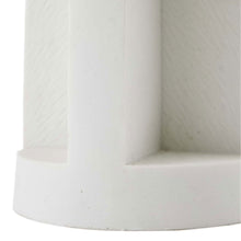 Load image into Gallery viewer, Riverton Table Lamp in Detail.
